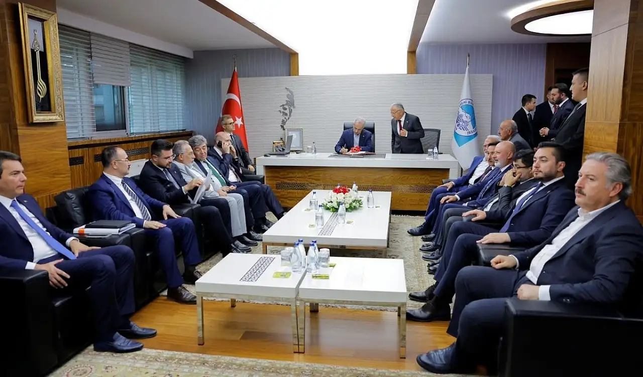 Bakan Uraloğlu'ndan Kayseri mesajı: Uyumlu çalışmanın en güzel örneği