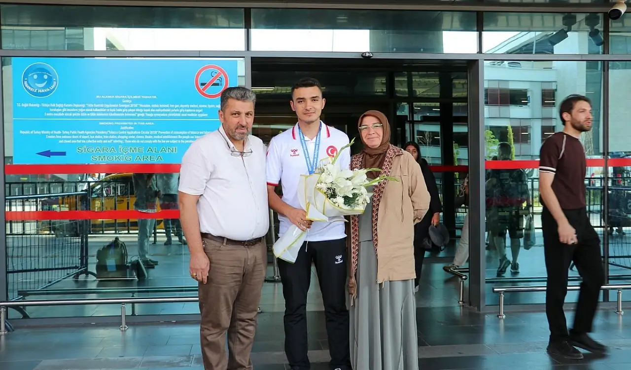 Kayserili milli sporcu göğsümüzü kabarttı