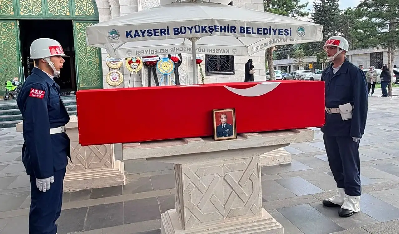 Emekli Albay hayatını kaybetti! Kayseri'de törenle uğurlandı
