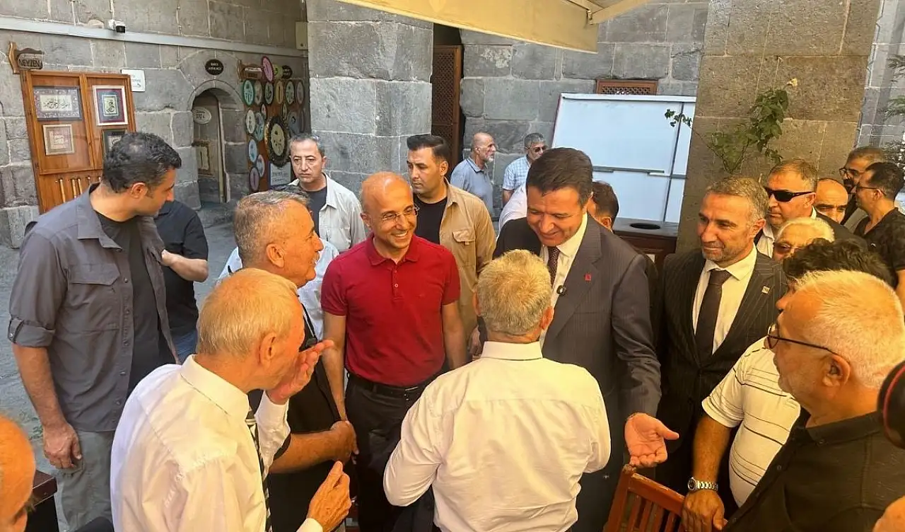 İki vekil aynı masada buluştu