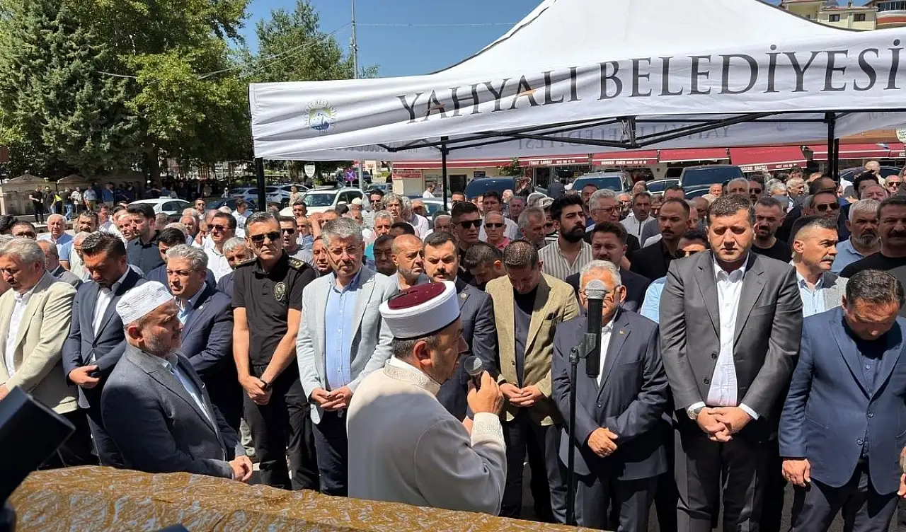 Kayseri'nin tanınan ailesinin acı günü: Hayriye Keskinkılıç'a son veda