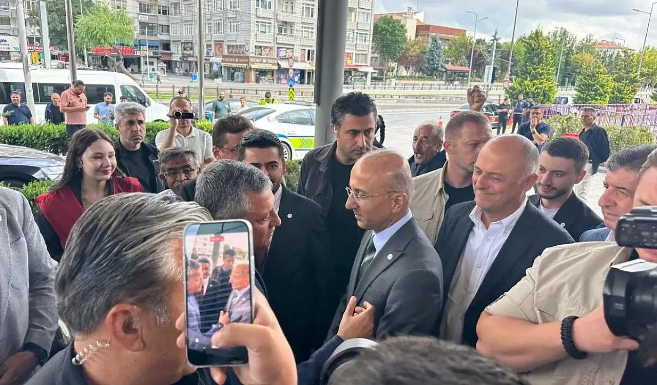 Özgür Özel Kayseri'de