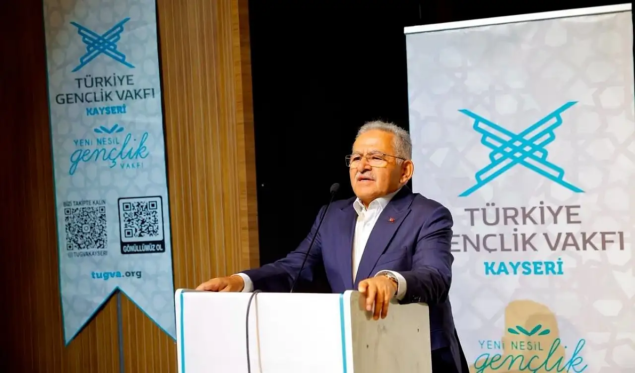TÜGVA Kayseri Yaz Okulu kapanışında gençlere önemli mesajlar