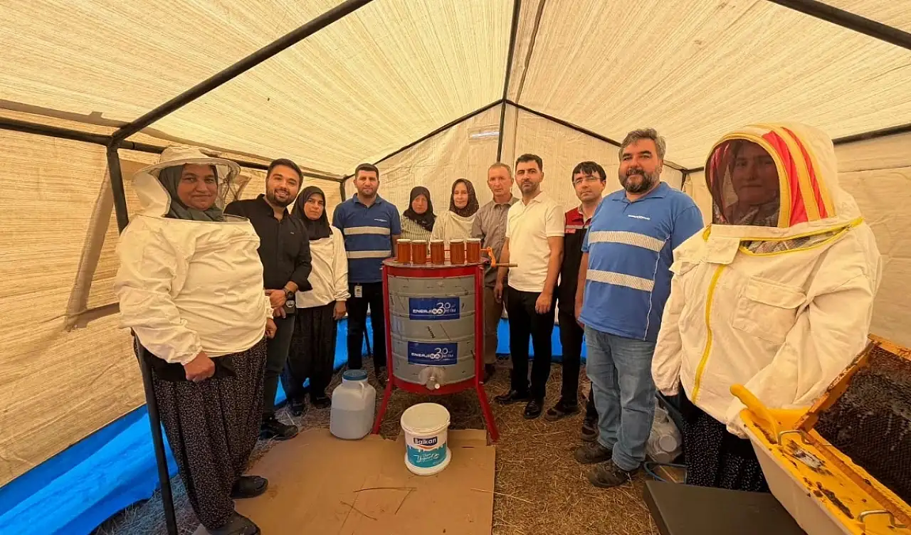 Yahyalı'da kadın üreticiler başardı! İlk hasat yapıldı