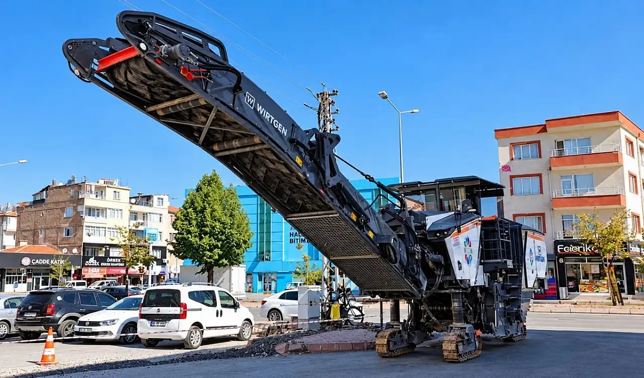 Yollar için milyonluk yatırım! Kocasinan kendi asfaltını üretiyor