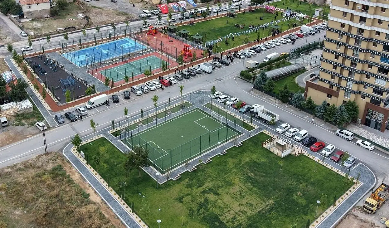 6 yıllık dönüşüm tamamlandı! 16 gecekondunun yerine park yapıldı