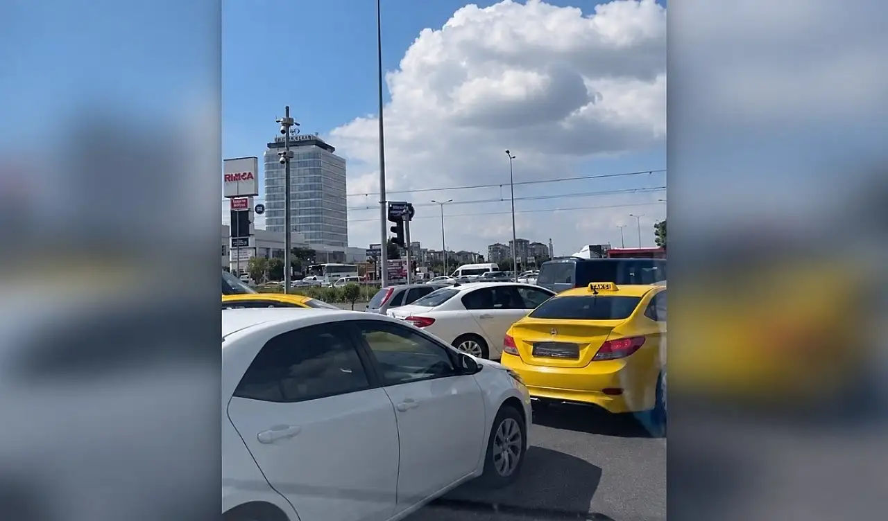 Kayseri Terminal'de trafik kilitlendi