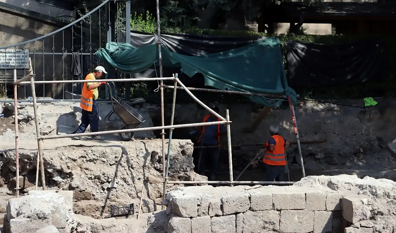 Kayseri'nin merkezinde saklı kalan tarih ortaya çıkıyor!