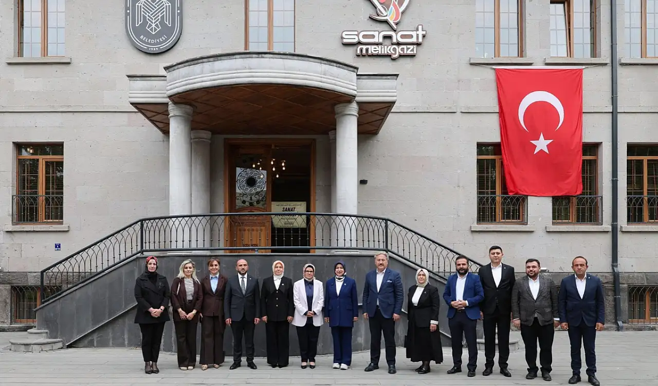 Milletvekilleri 'Sanat Melikgazi'de buluştu! Palancıoğlu projeyi anlattı