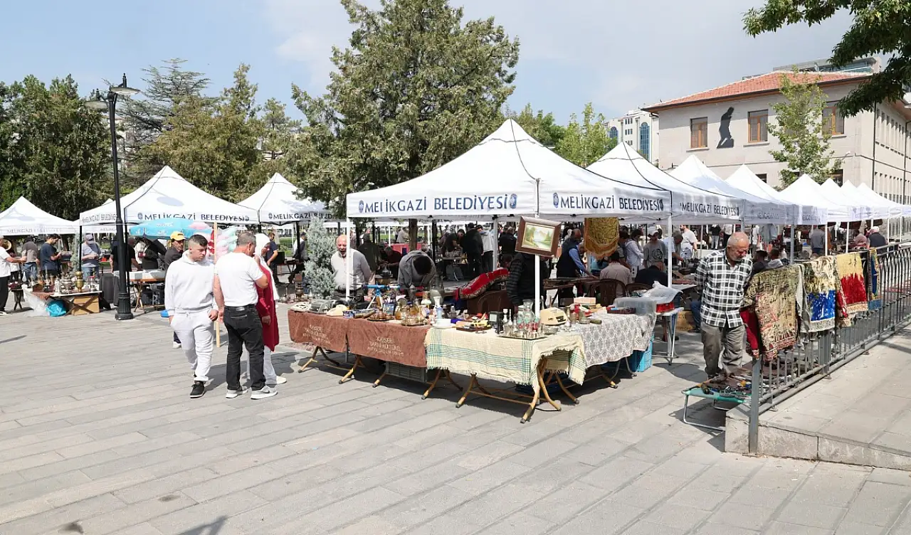Yıllara meydan okuyan eserler Kayseri'de sergilendi!