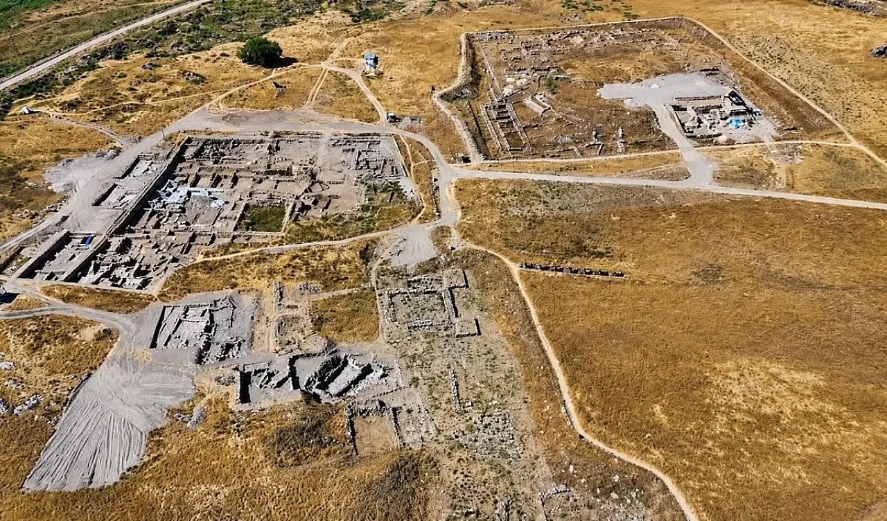Cıngı, Kültepe'deki 4 bin yıllık tercümanlık sistemini anlattı!