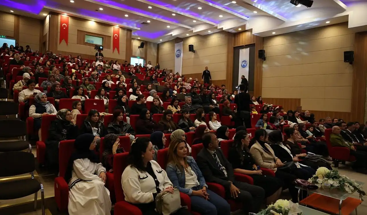 Kayseri'de kız çocuklarının geleceği için farkındalık buluşması!
