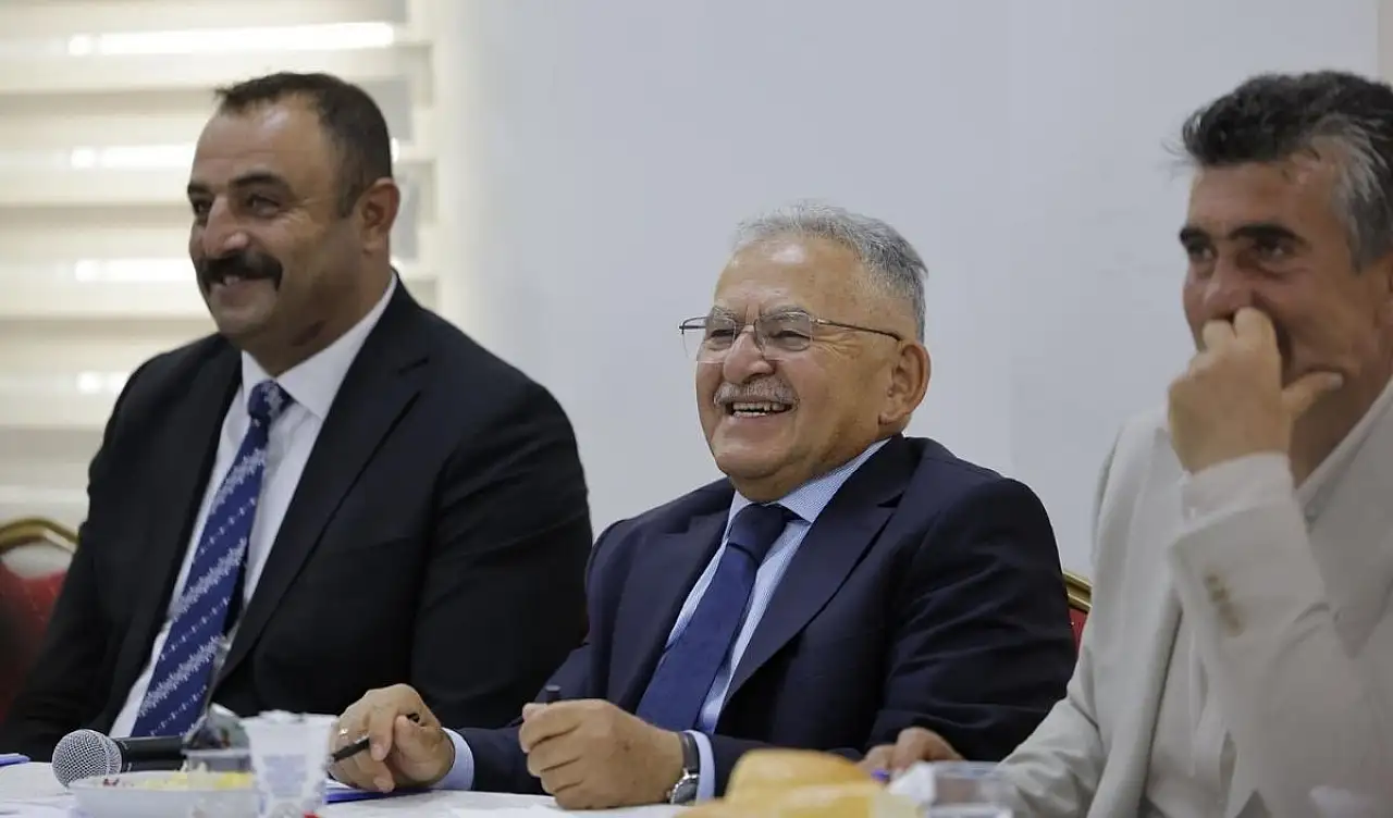 Kayseri'de gözler Sarıoğlan'a çevrildi! Büyükkılıç muhtarlarla ne görüştü?