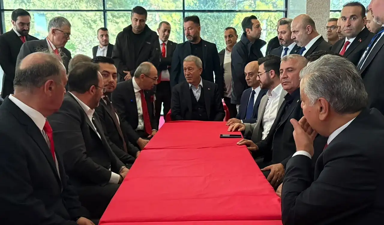 KTO seçimleri sürerken Hulusi Akar'dan iki adaya mesaj