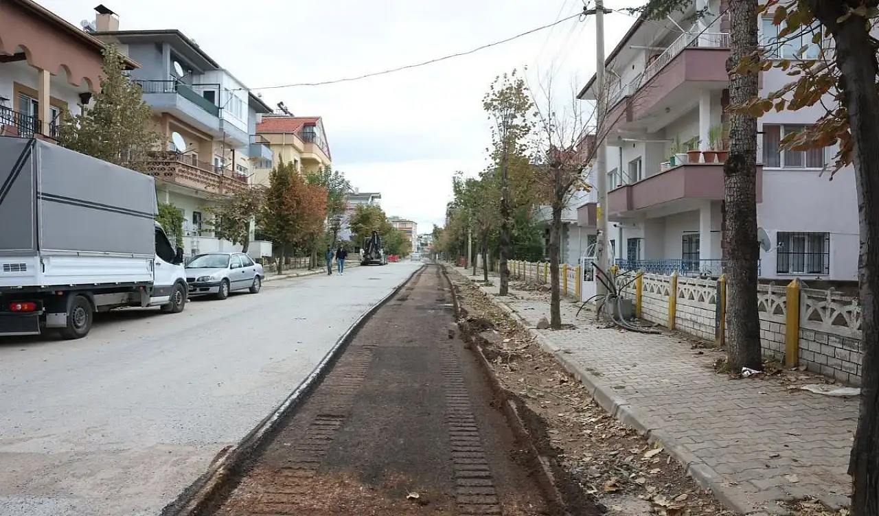Kayseri'de iki cadde için araç sahiplerine park uyarısı