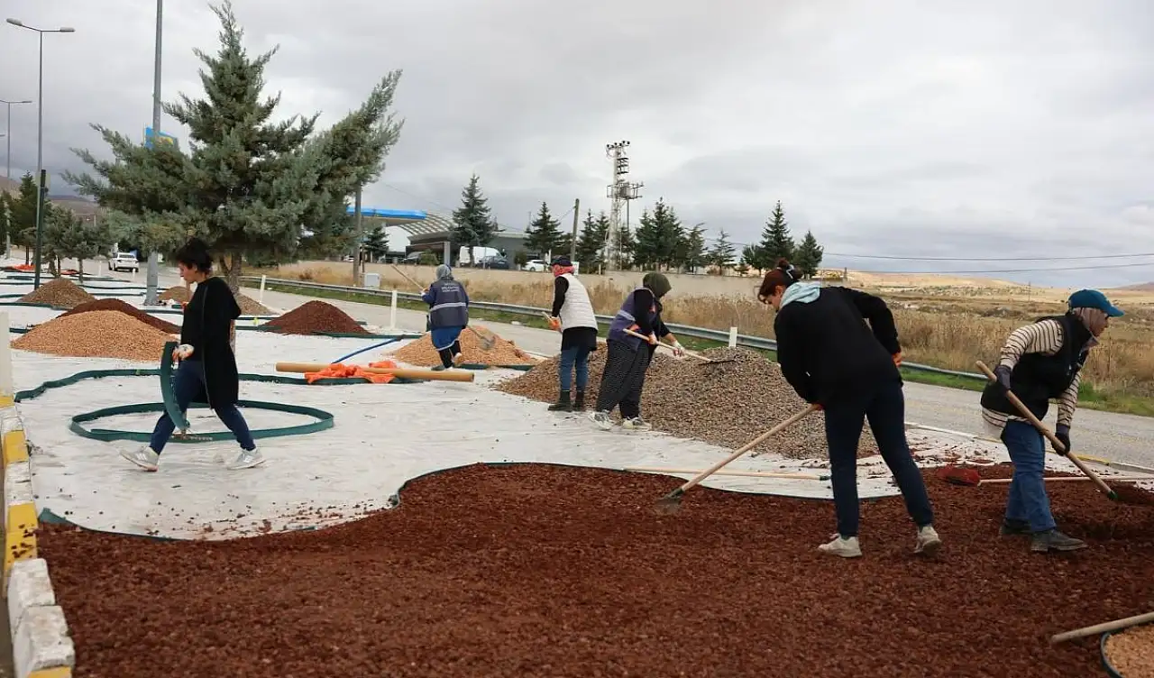 Kayseri'de iki cadde için araç sahiplerine park uyarısı