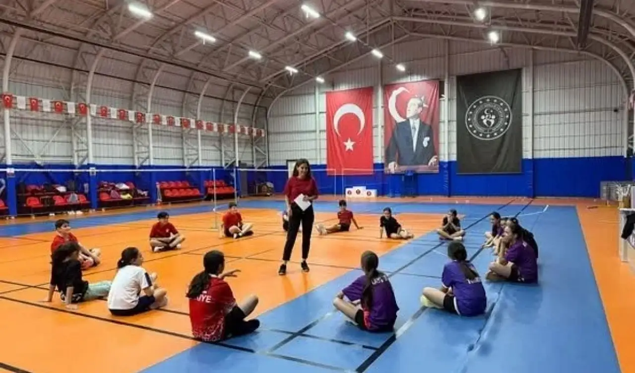 Kayseri'de badminton sporcularına psikolog desteği!