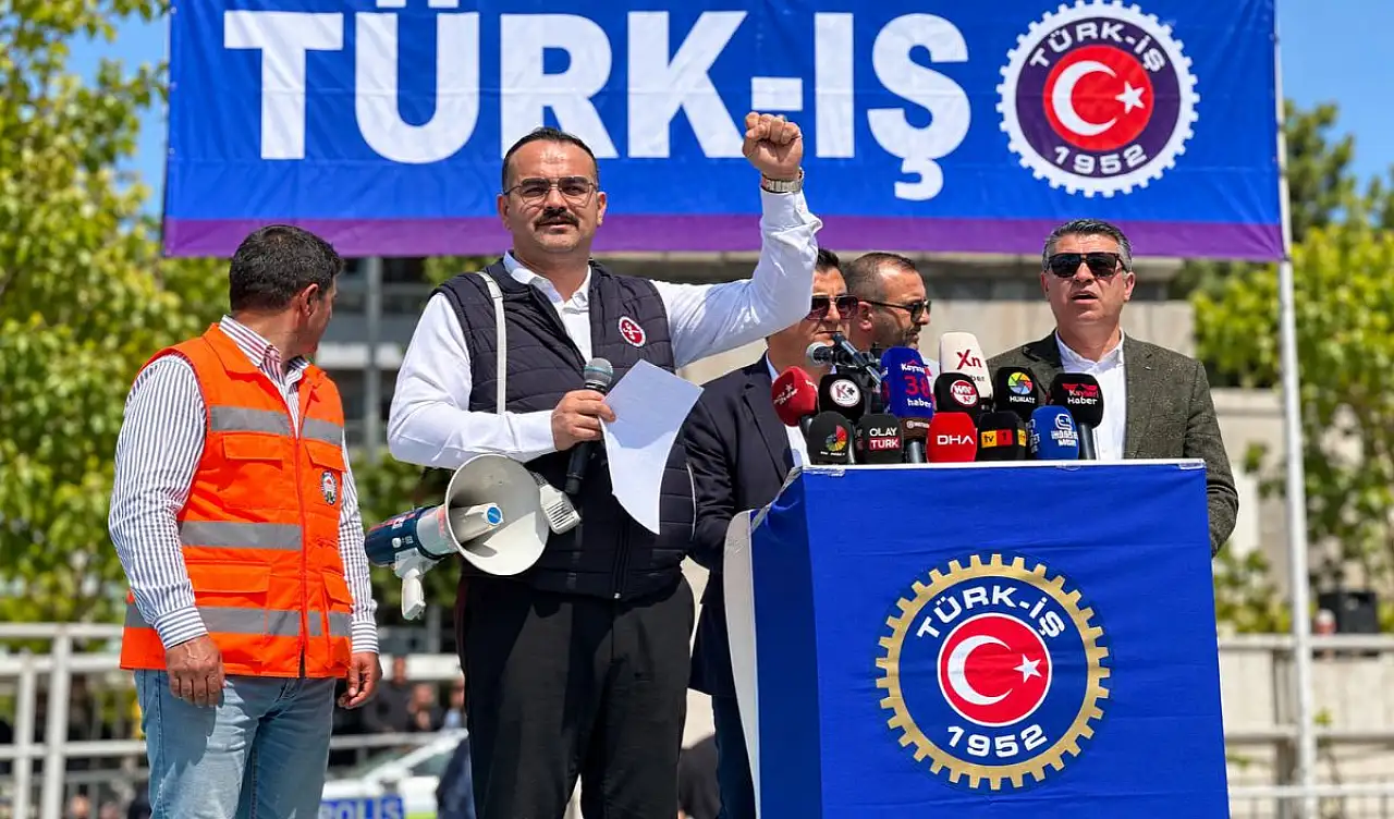 Maaş tartışmasına Kayseri'den yanıt: Rahat koltuklarda oturarak kazanılmadı
