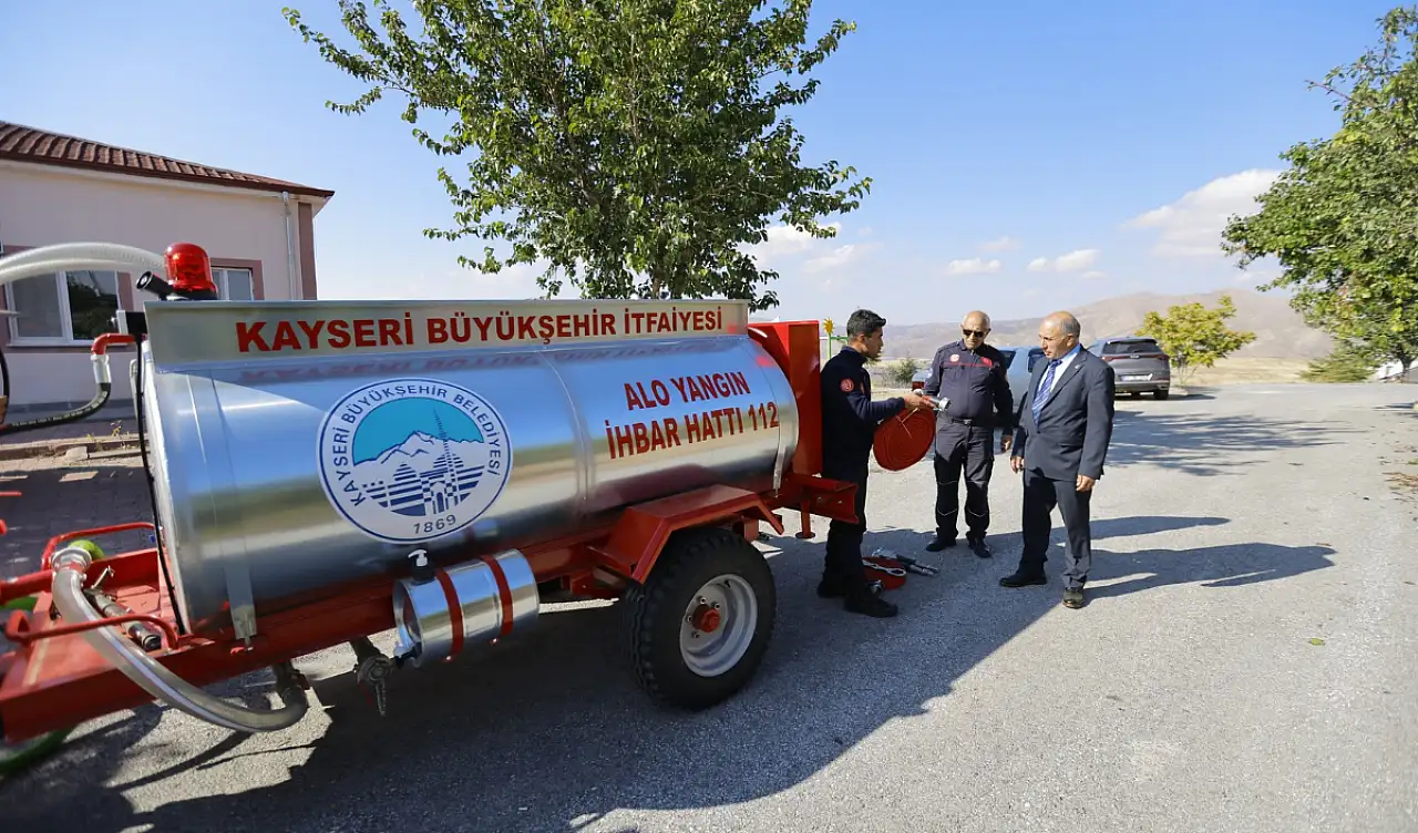 Kayseri'de iki mahalleye yangın desteği! İtfaiye gelene kadar kullanılacak