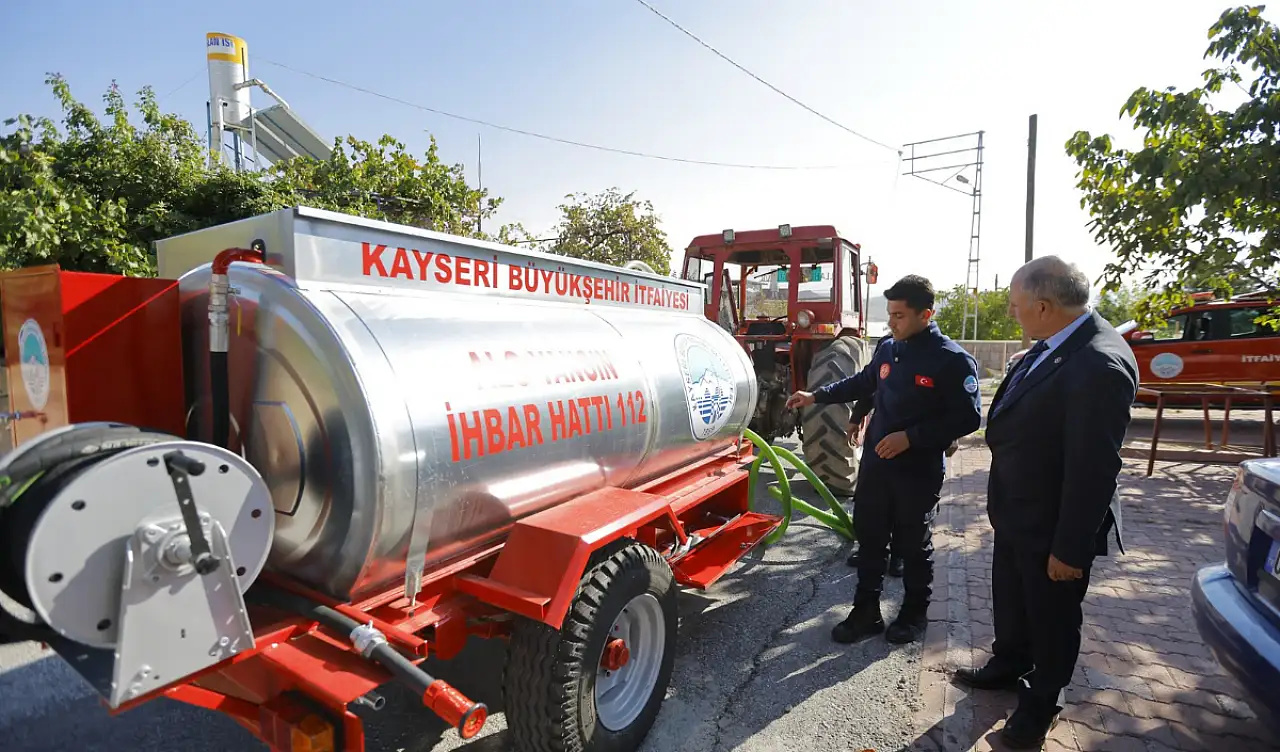Kayseri'de iki mahalleye yangın desteği! İtfaiye gelene kadar kullanılacak