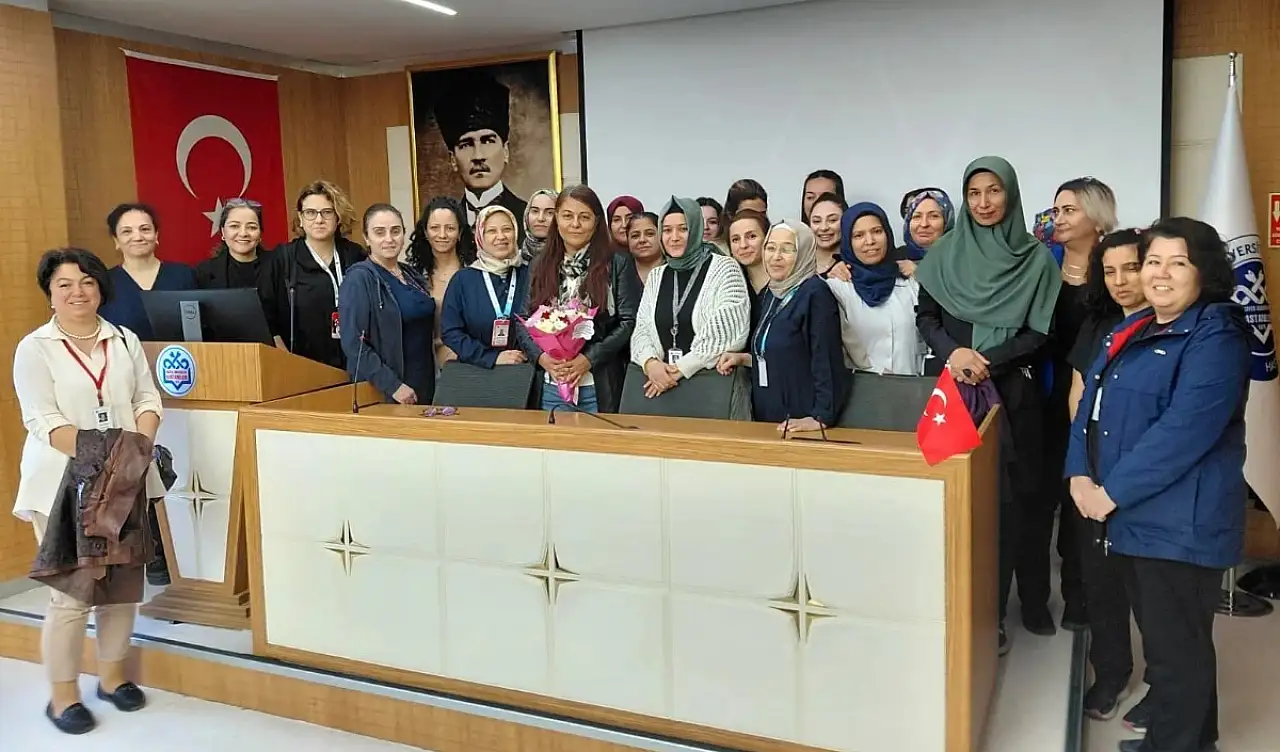 ERÜ'de meme kanseri farkındalığı: Riskler ve tarama yöntemleri anlatıldı