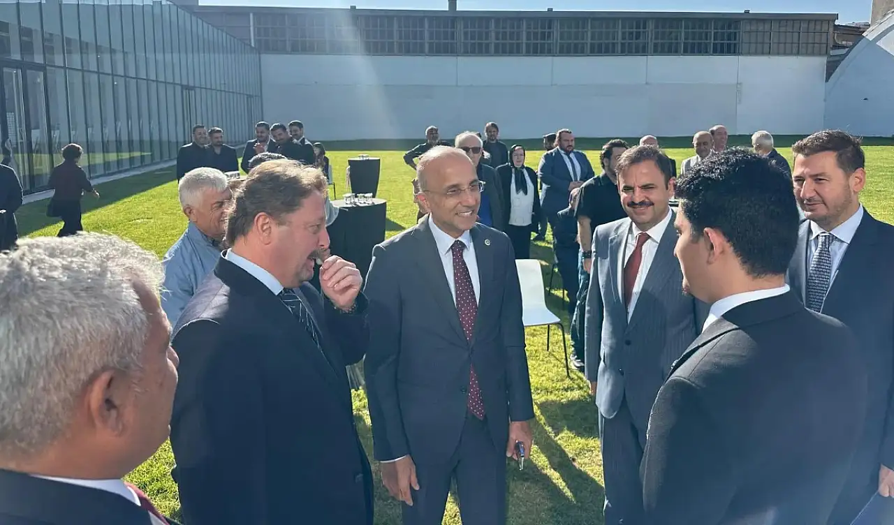 Kayseri'nin sanayi hafızası bu sergide! Aşkın Genç de katıldı