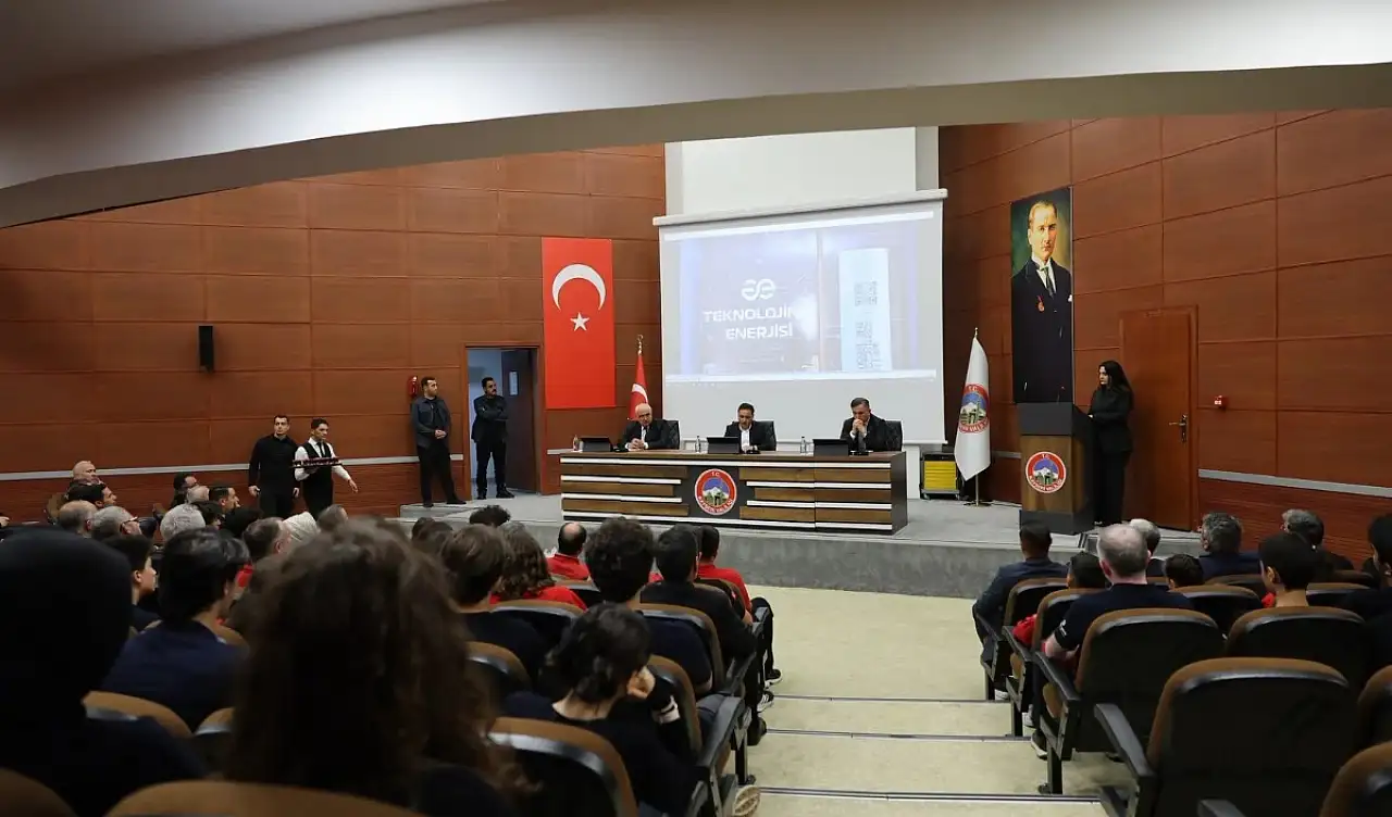 Kayseri'nin gururu olan 13 okul!