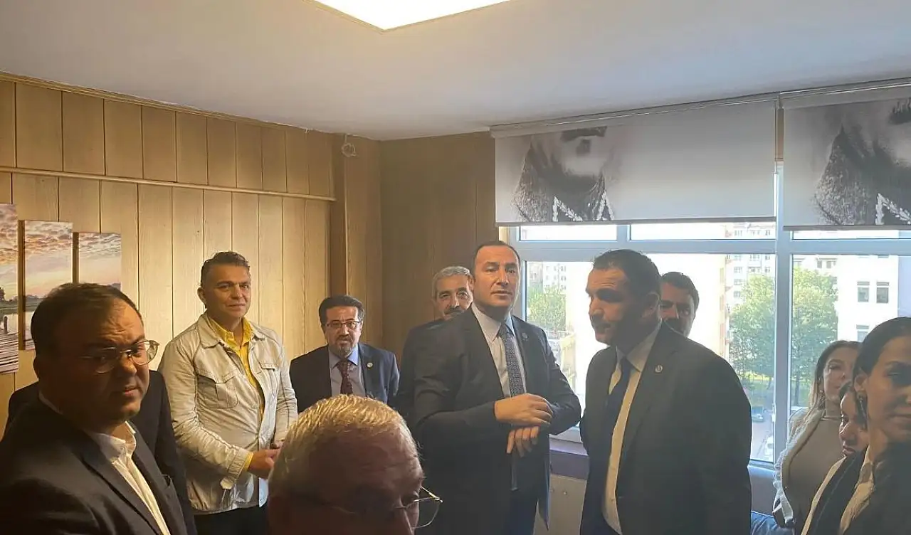 Eğitim İş Genel Başkanı Özbay'dan Kayseri'de sert çıkış!