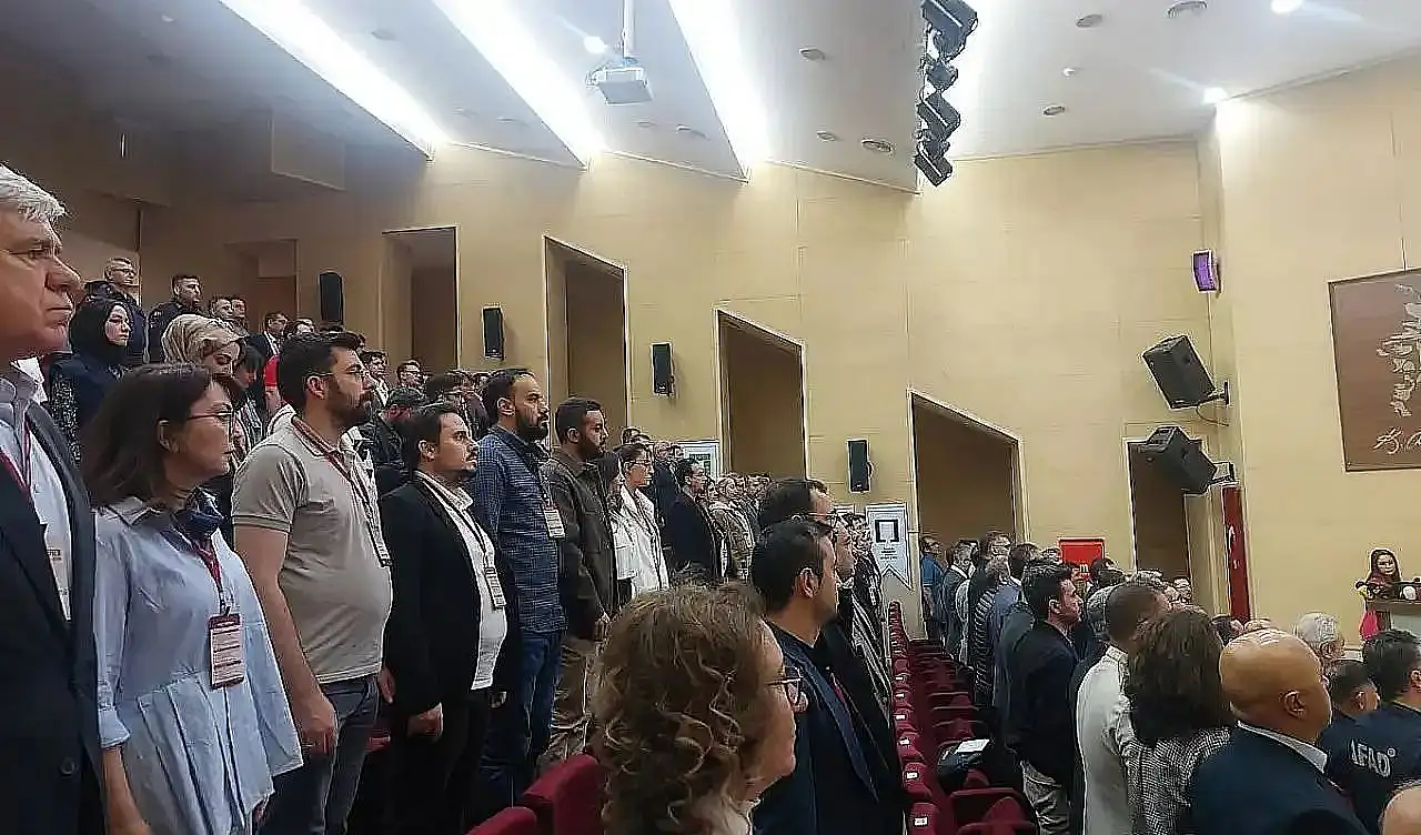 Deprem gecesi yaşadıklarını anlattı: Yıllar geçse de unutulmuyor