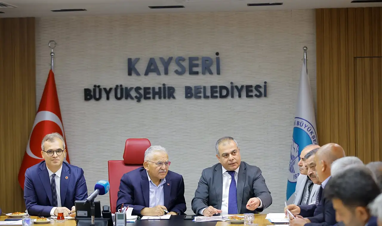Kocasinan'da kritik toplantı! Muhtarlar taleplerini iletti!