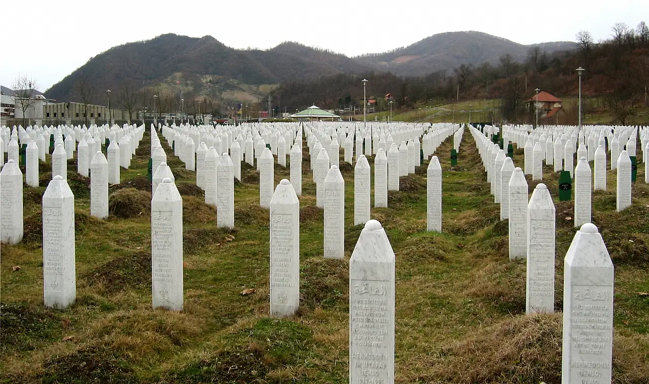 Srebrenitsa Katliamını unutmadılar!