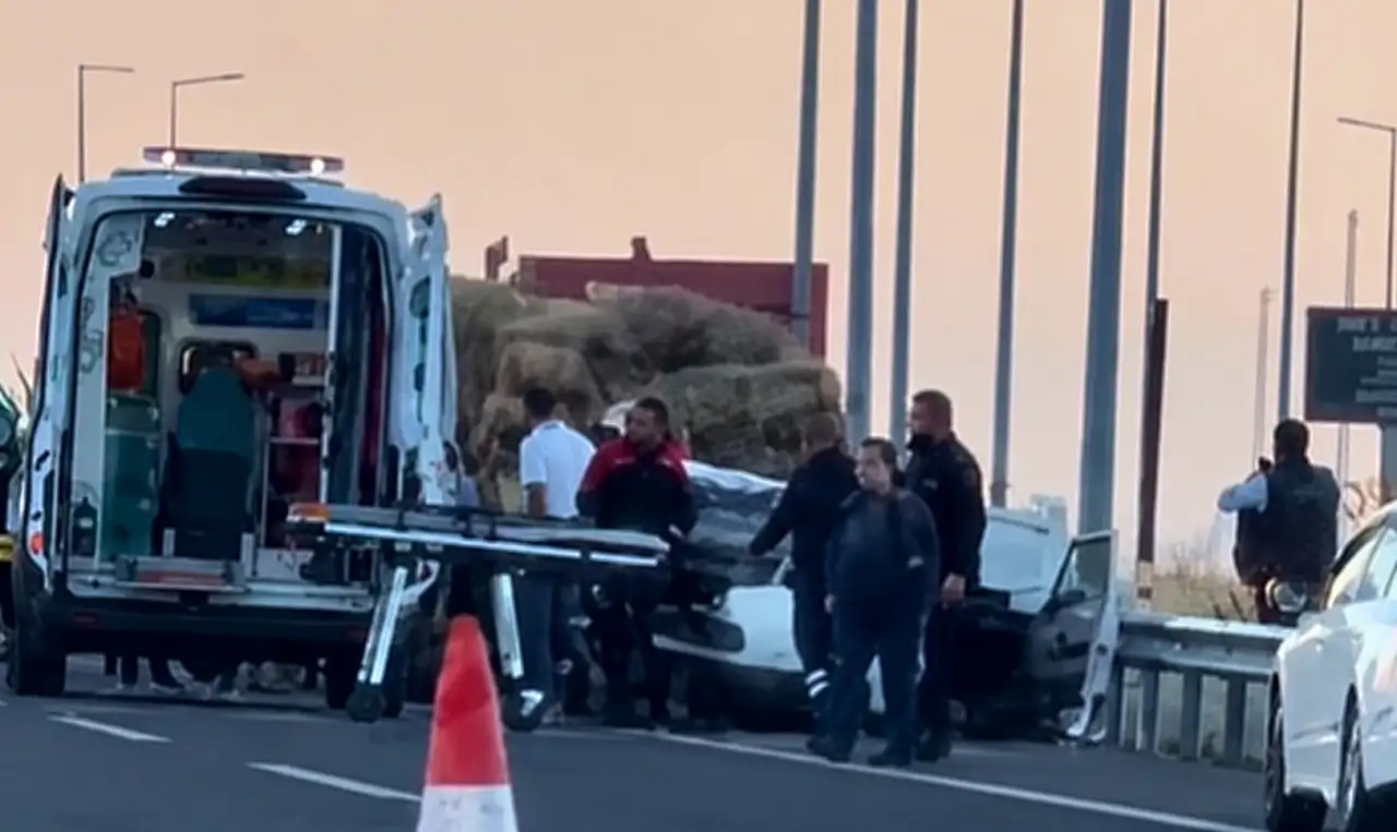 Otomobil traktöre çarptı, Erciyes yolunda trafik kilitlendi!