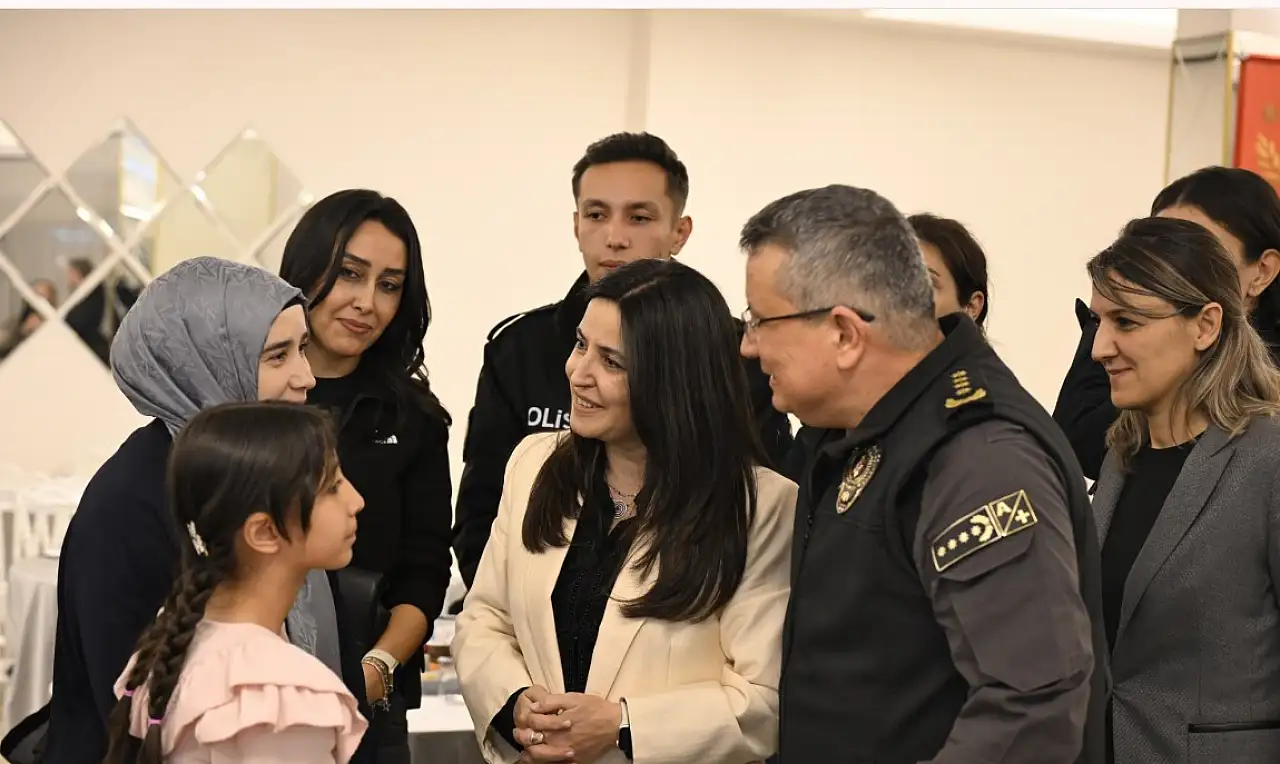 . Kayseri'de şehit aileleriyle buluştu! Verdiği mesaj dikkat çekti
