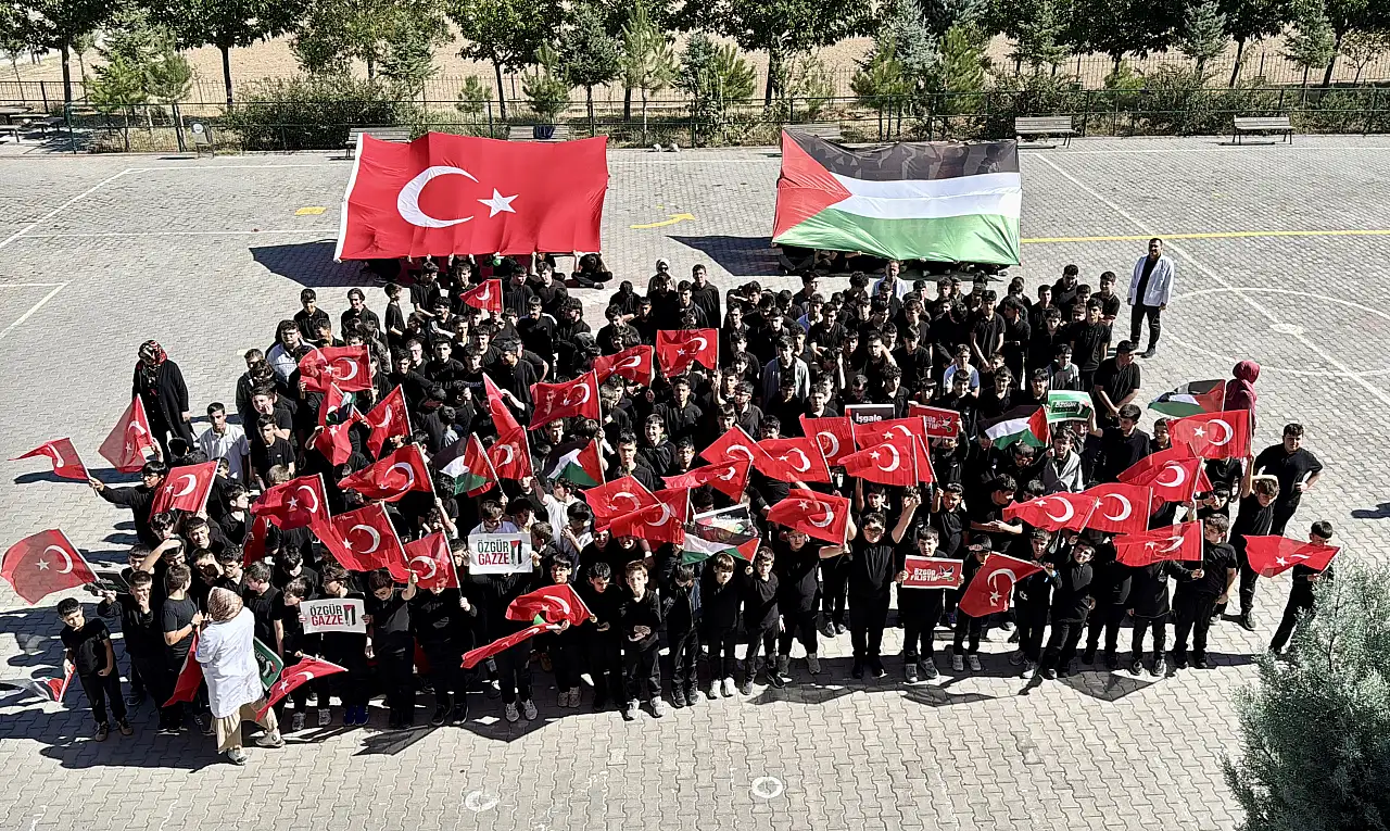 Kayseri'deki miniklerden Filistin'e destek