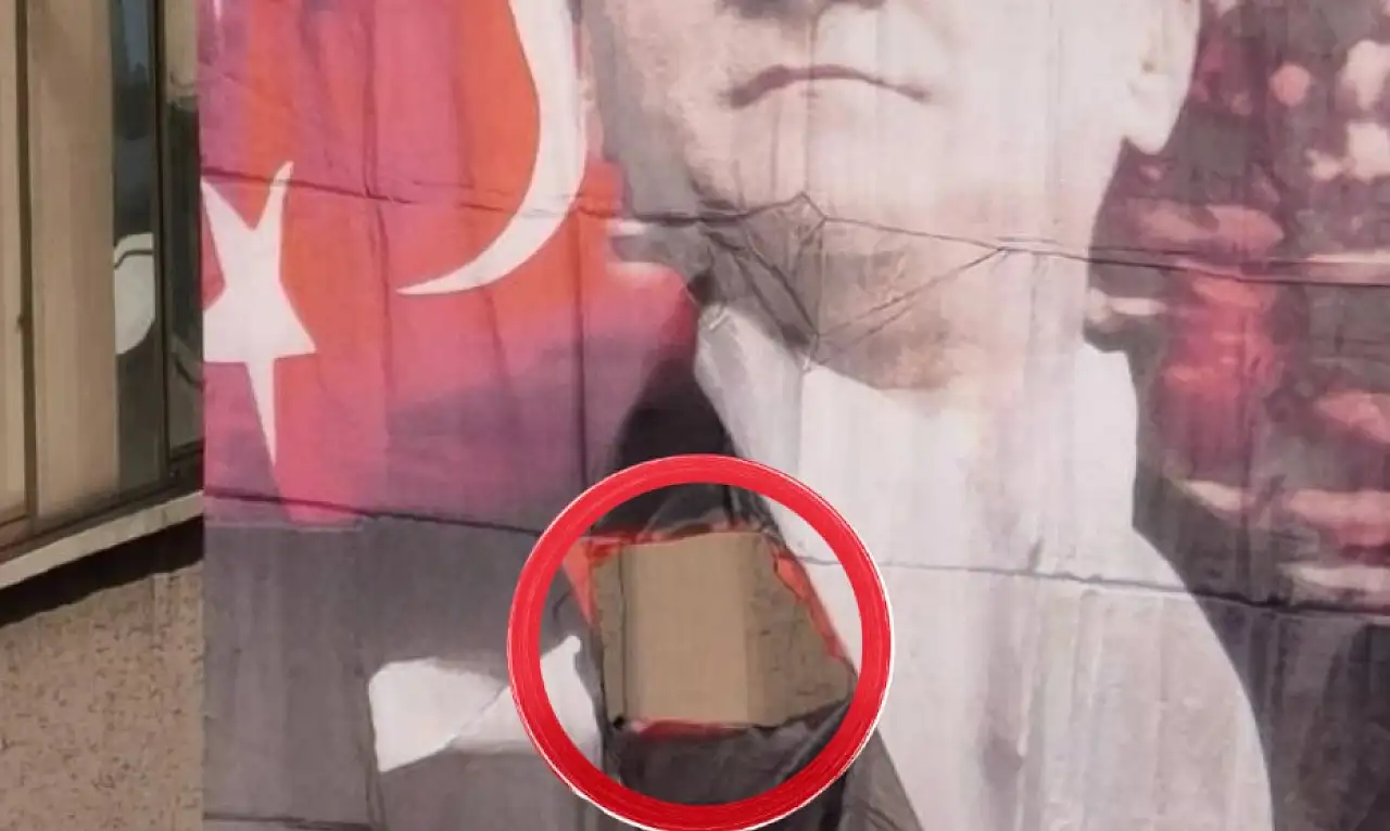 Yeni Parti'den Atatürk posteri açıklaması: 'Provokasyonu reddediyoruz'
