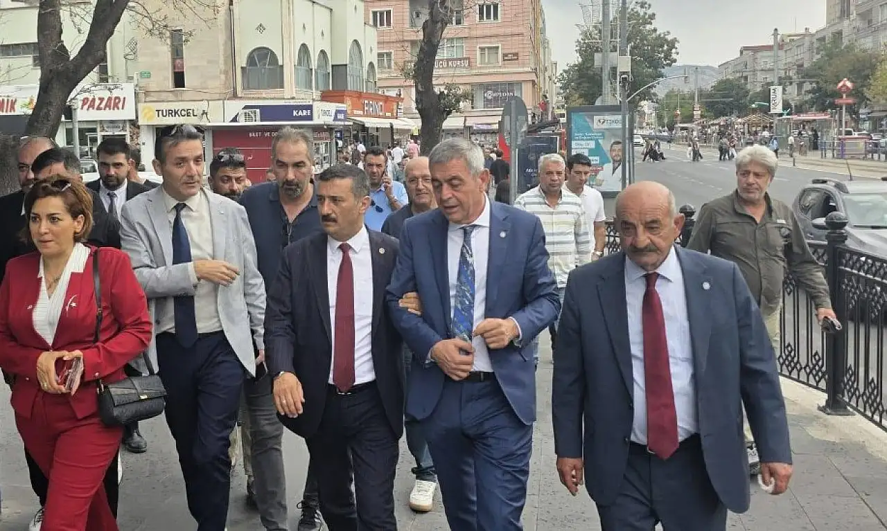 Kayseri esnafı Türkoğlu'na dert yandı: 'Sermayemizi çoktan tükettik'