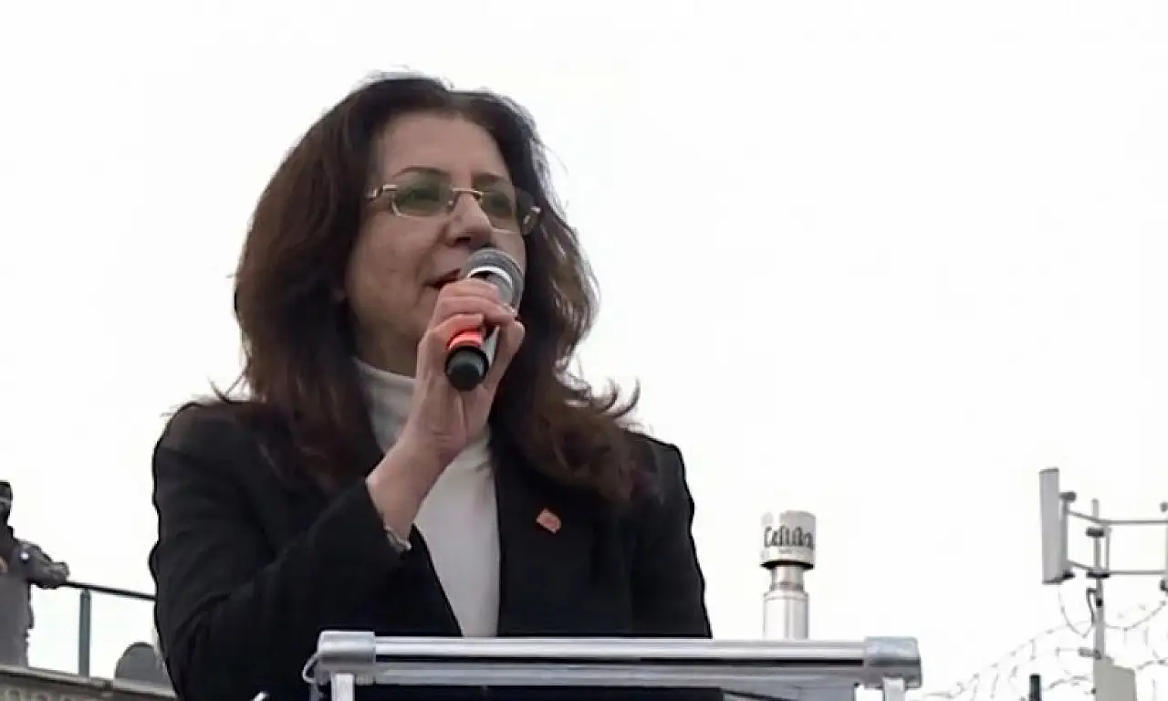 CHP Kayseri İl Başkanı Özer'den 'Atatürksüz karne' tepkisi: Gaflet ve dalâlet içinde bulunmayın!