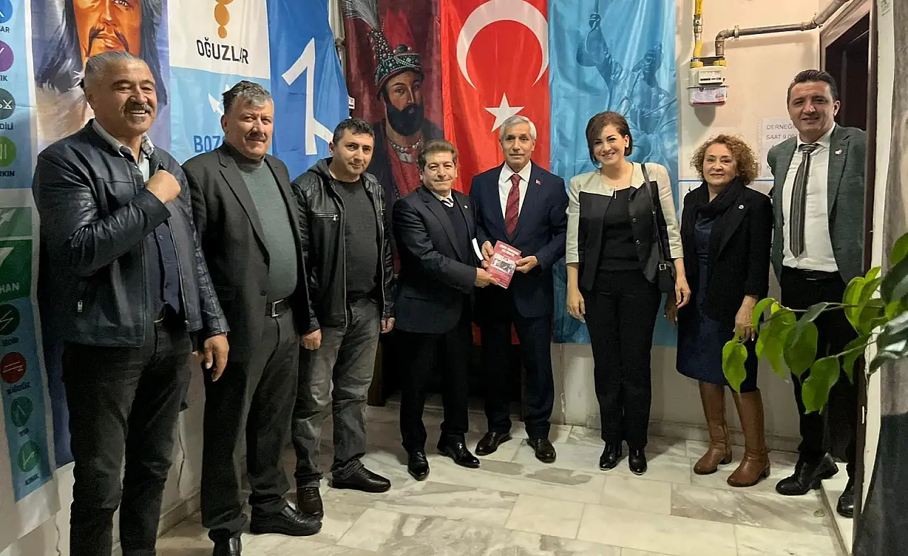 Kayseri'nin kalbi burada attı... Bin kişilik bayramlaşma!