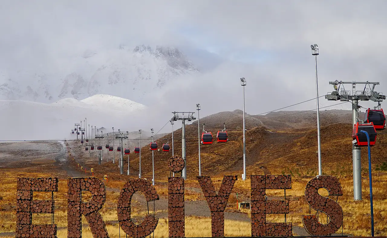 Erciyes'te hareketlilik başladı: Bu kış dolu dolu geçecek