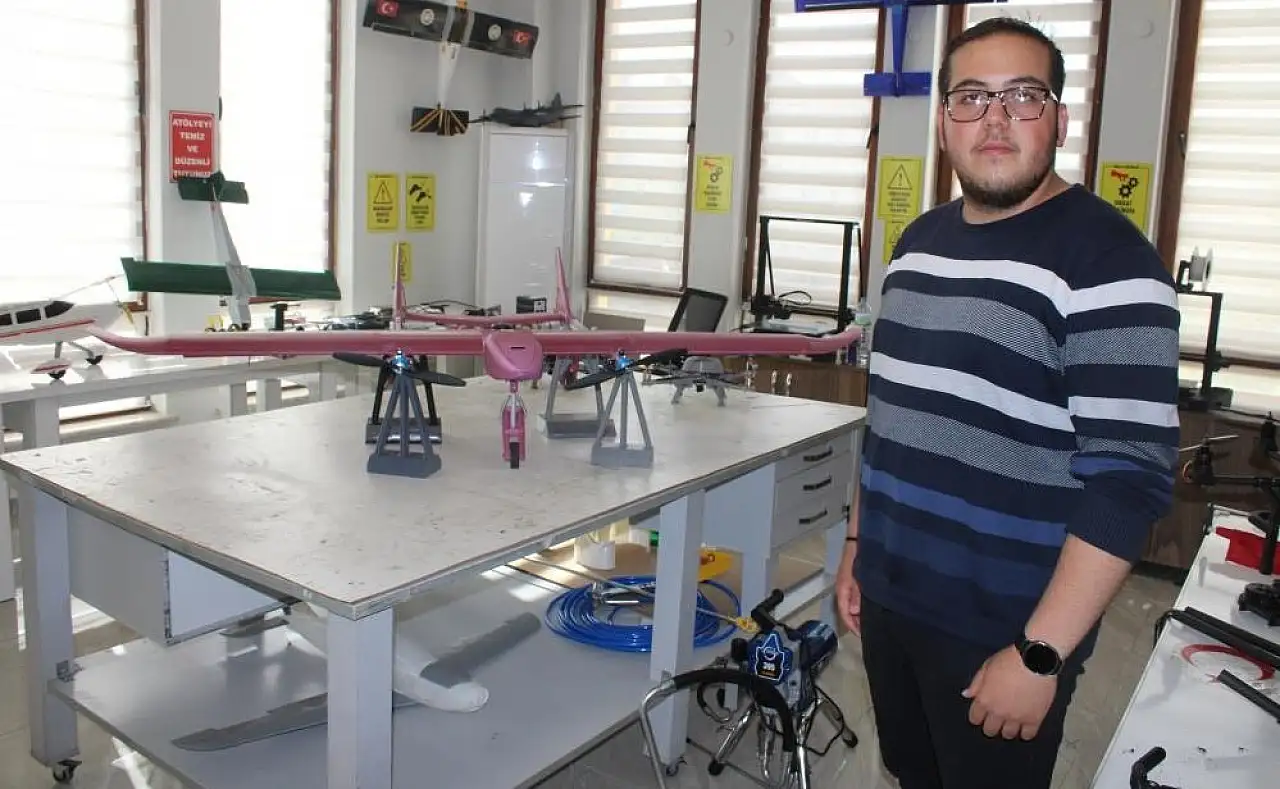 Genç mucitler Kayseri'de geleceğin İHA teknolojilerini tasarlıyor