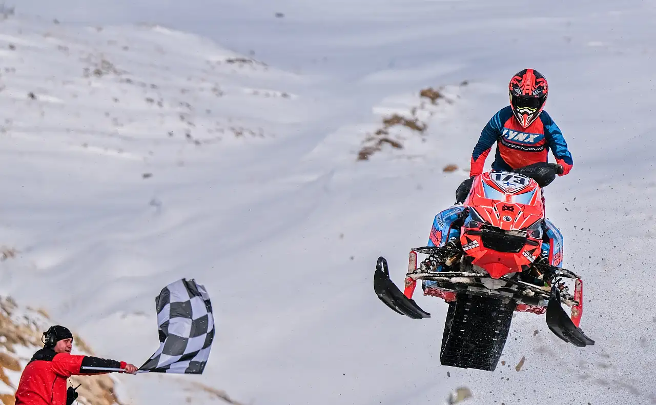 Erciyes'e 12 ülkeden 40 sporcu geliyor!