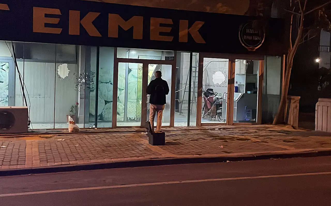 Kayseri'de olaylı gece! Fırına silahlı saldırdılar