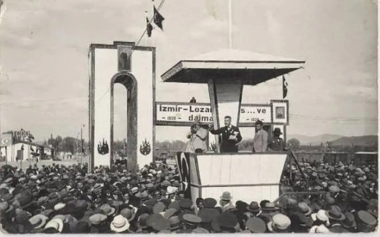 Hiç merak ettiniz mi? Atatürk döneminde Kayseri'de Cumhuriyet Bayramı bakın nerelerde, nasıl kutlanıyormuş!