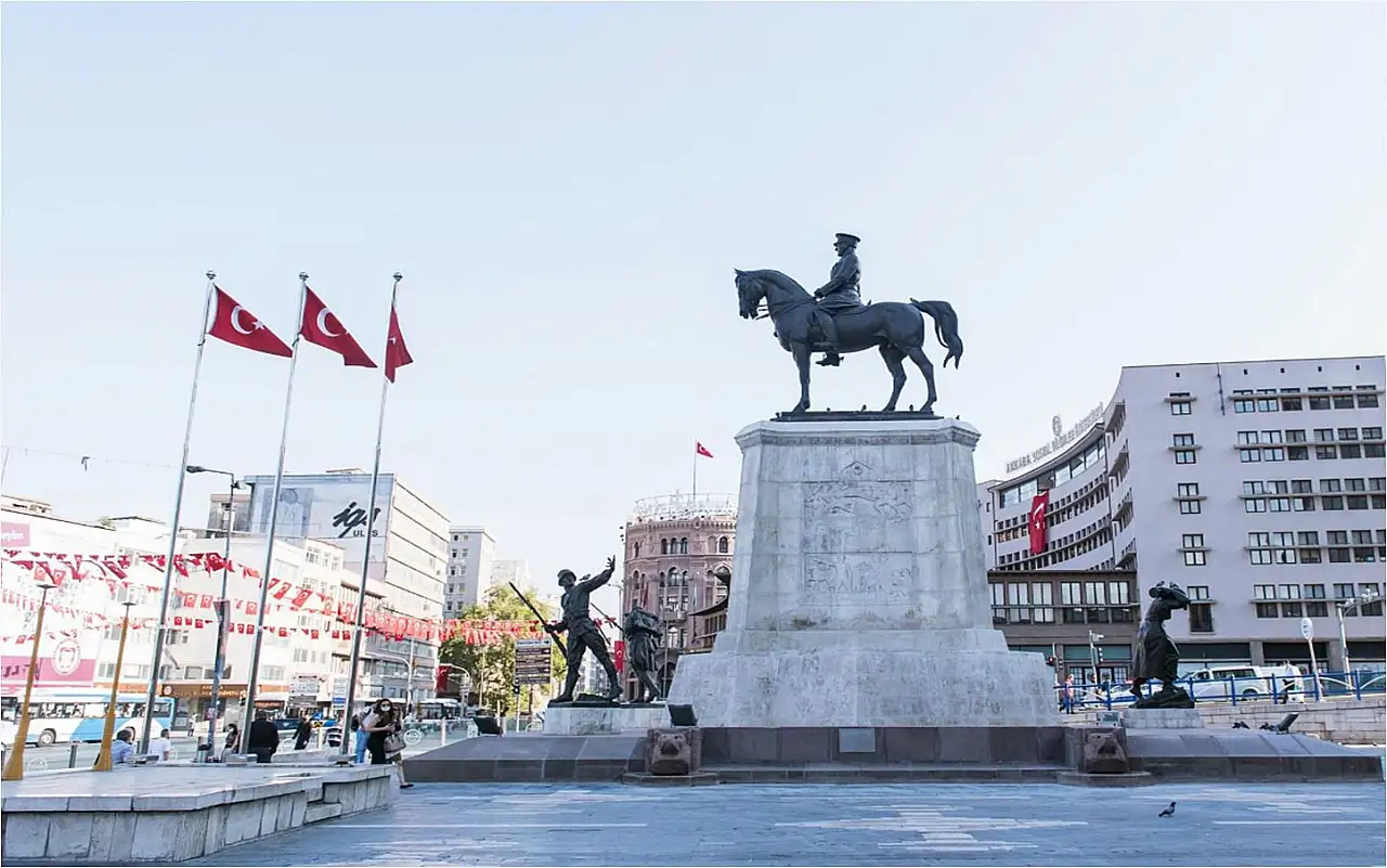 Ankara'daki ünlü Holdingde hangi iki Kayserili bir araya geldi?