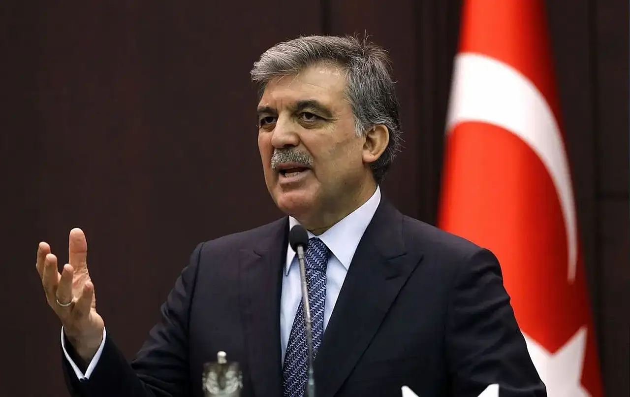 Ünlü siyasetçi açlık grevine başladı! Abdullah Gül'den İngilizce çağrı