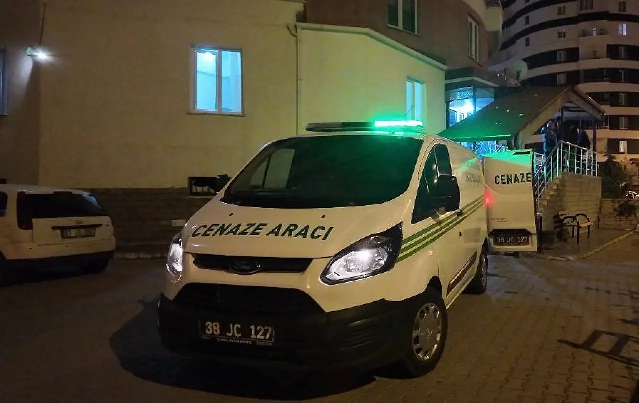 Son dakika! Evinde ölü bulundu
