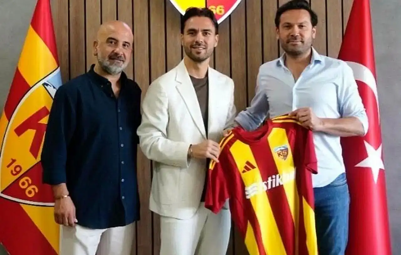 Kayserispor'dan haklı fesih iddialarına yanıt! 'Hiçbir hak ve alacağı kalmamıştır'