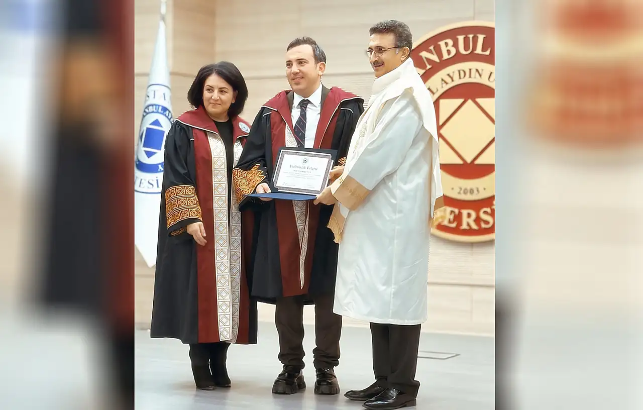 Son dönemde adından sıkça söz ettiren Kayserili Profesör 'Kıdemli Profesör' oldu!