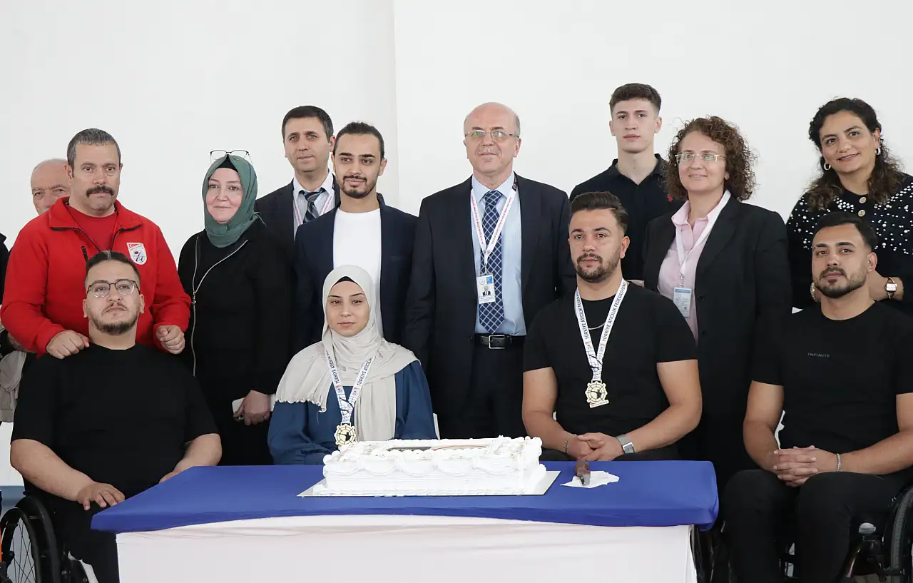 Engelsiz yaşamlardan gururlandıran başarı