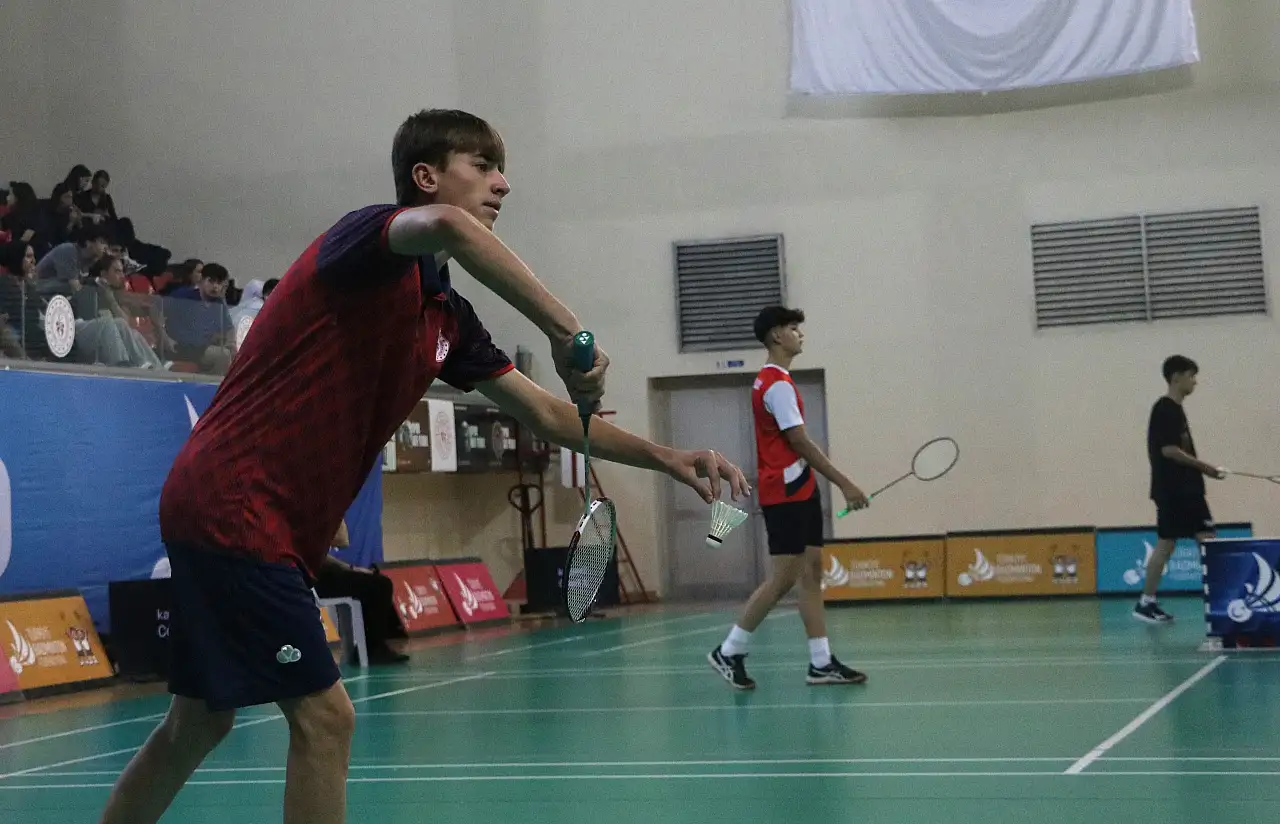Badminton'un yıldızları Kayseri'de